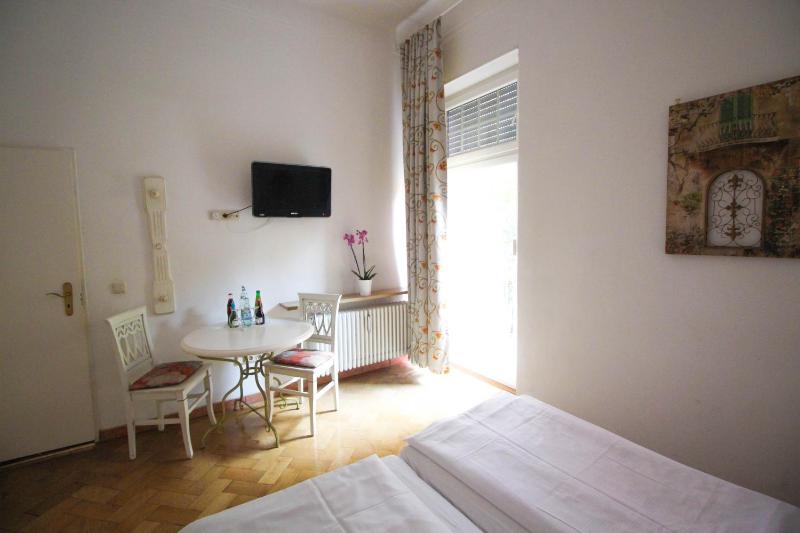 Standard Double Room image 2