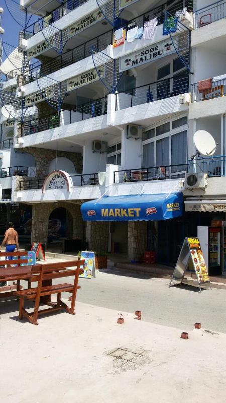 Apartment with Sea View image 3