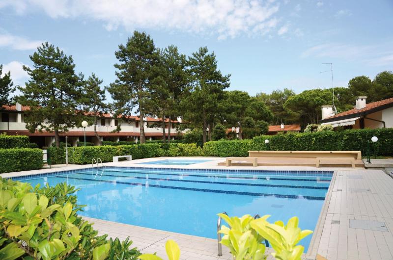 Two-Bedroom Villa image 1
