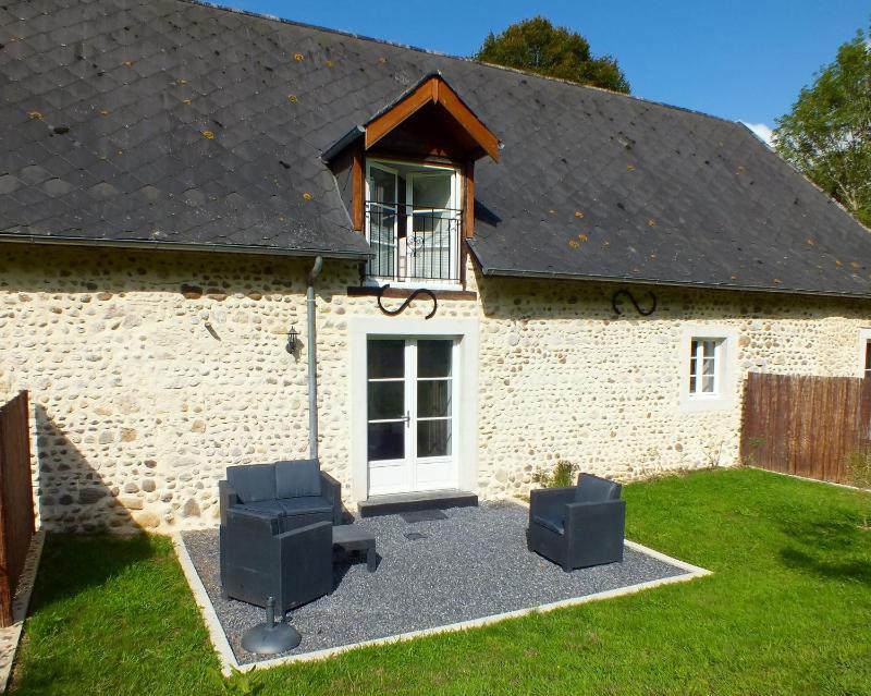 Two-Bedroom House image 1