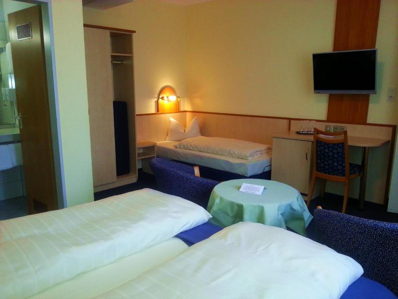 Triple Room image 3