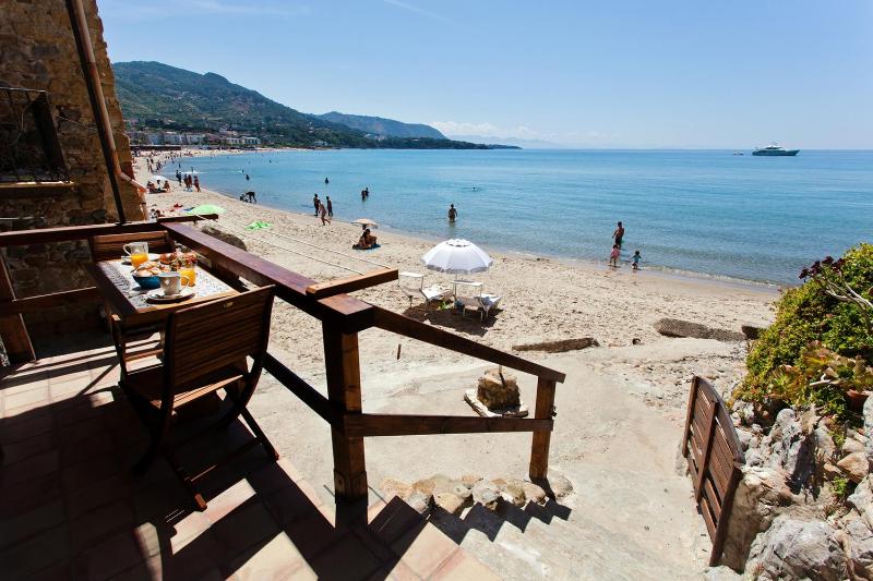 Nido al Mare - by Vacation Service - image 1