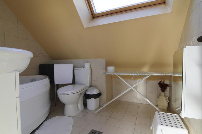Family Studio with Hyrdro Massage Tub - 3rd Floor image 2
