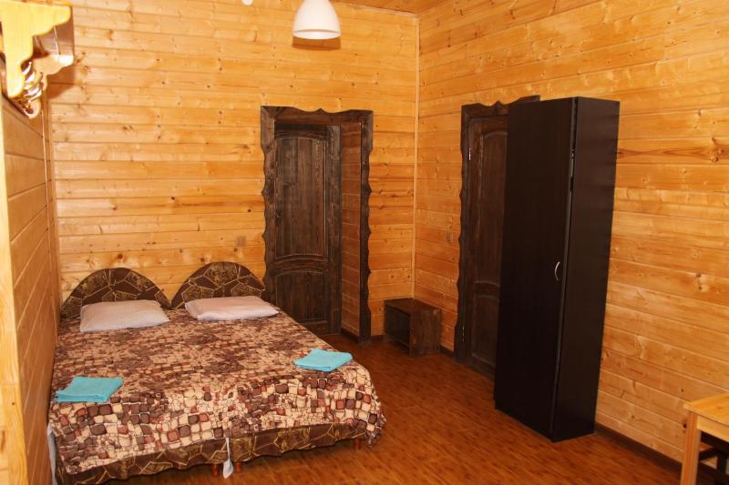 Family Room with Shower image 1