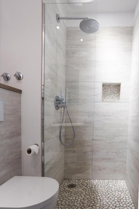 Single Room image 4