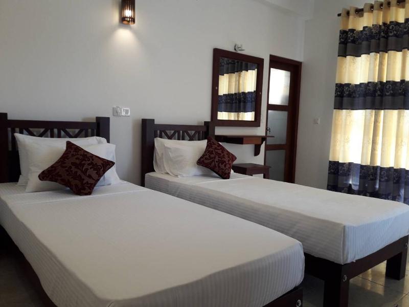 Hikka Regent Hotel - image 18