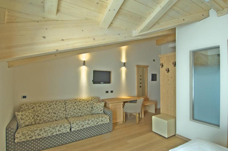 Superior Double or Twin Room image 3