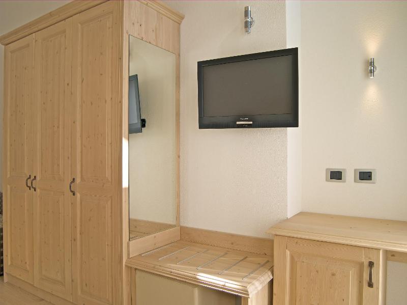 Superior Double or Twin Room image 2