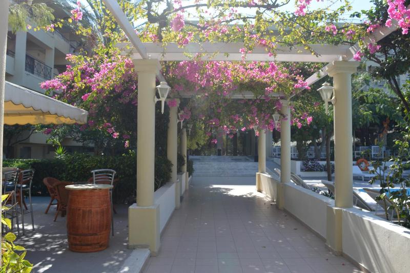 Filerimos Village Hotel - image 9