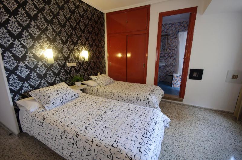 Hostal On Dormire Valencia - image 11