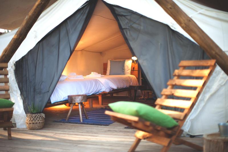 Tent (4 Adults) image 3
