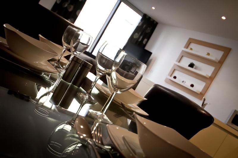 Two-Bedroom Apartment (6 Adults) image 4