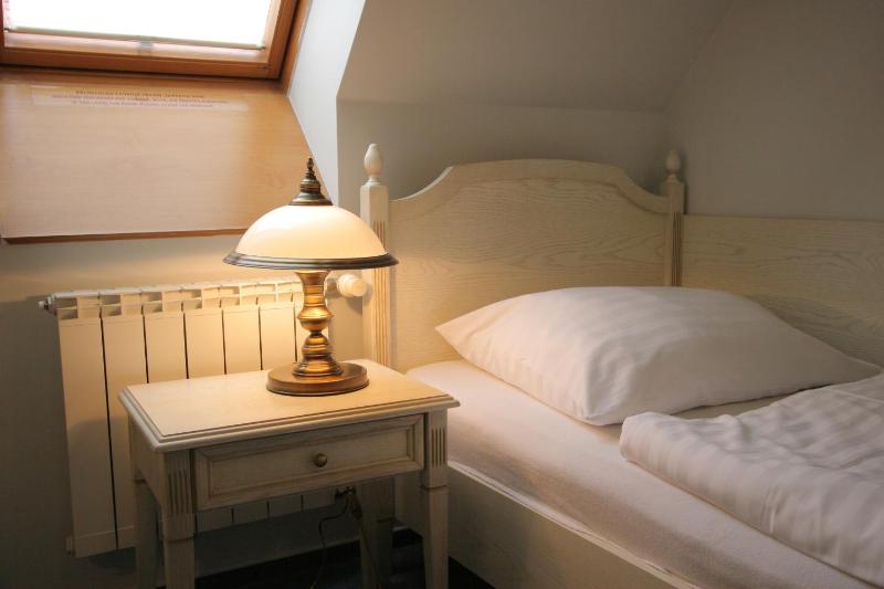Deluxe Single Room image 1