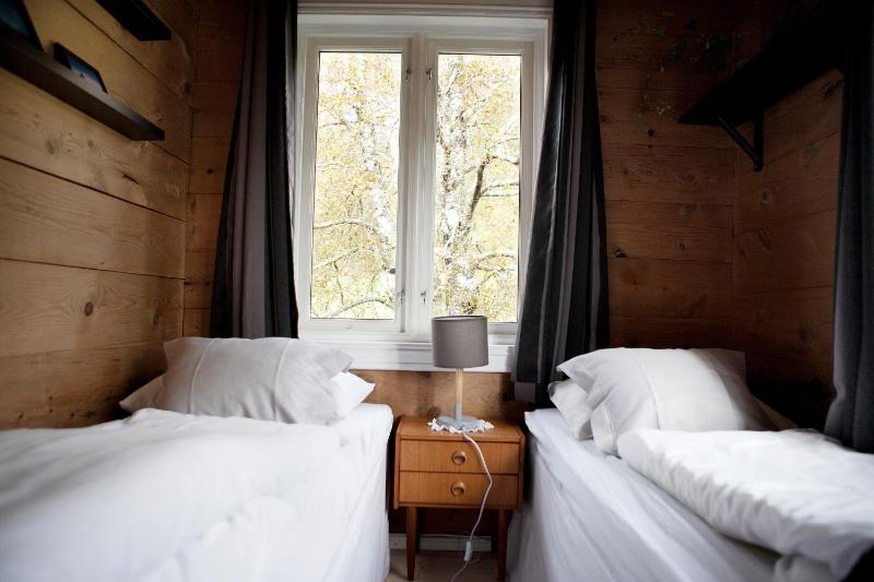 Twin Room with View image 3