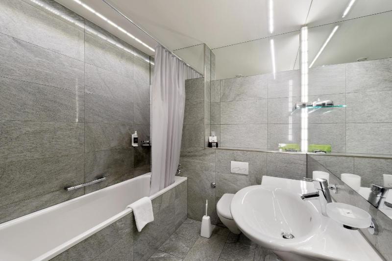 Superior Single Room image 2