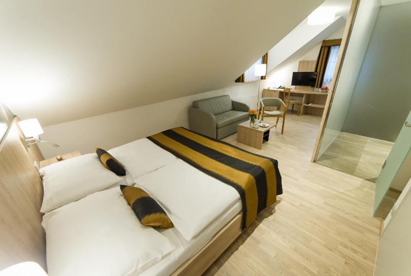 Suite with River View image 1