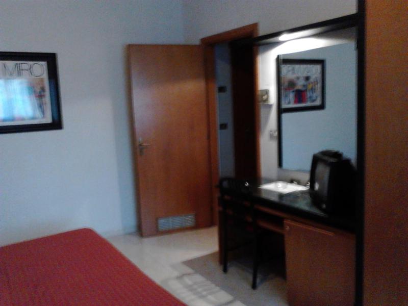 Quadruple Room image 3