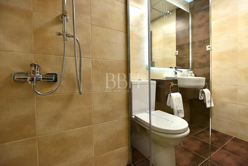 Double Room with Balcony image 3