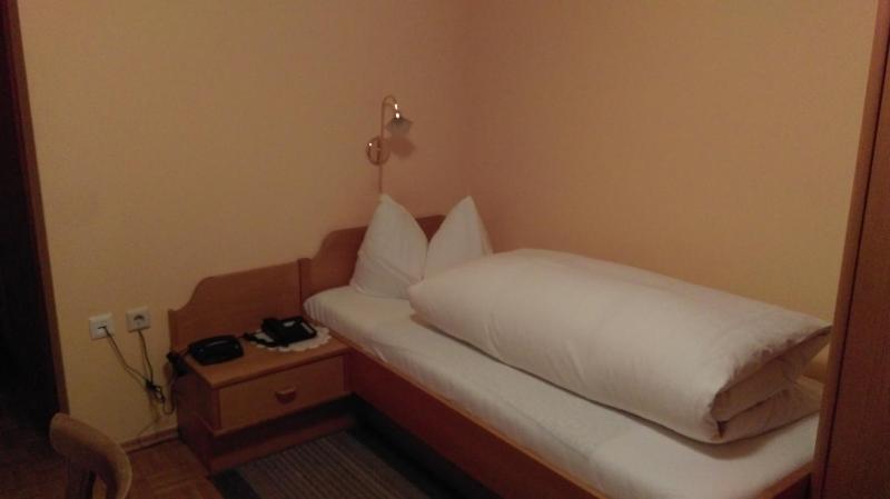 Standard Single Room image 1