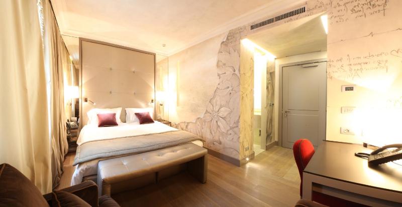 Superior Deluxe Double or Twin Room  image 3