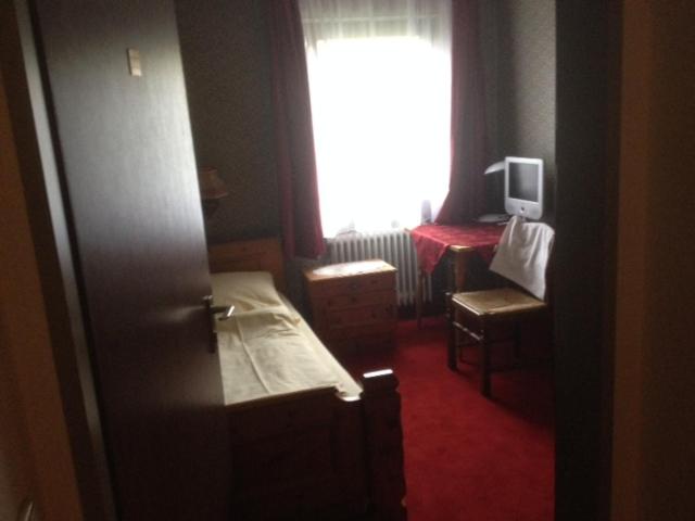 Single Room image 1