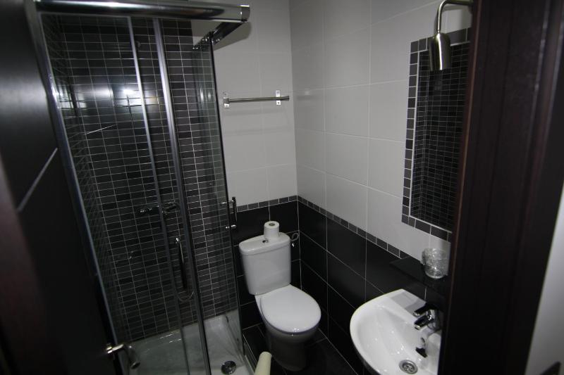 Hostal MH Fuencarral - image 4
