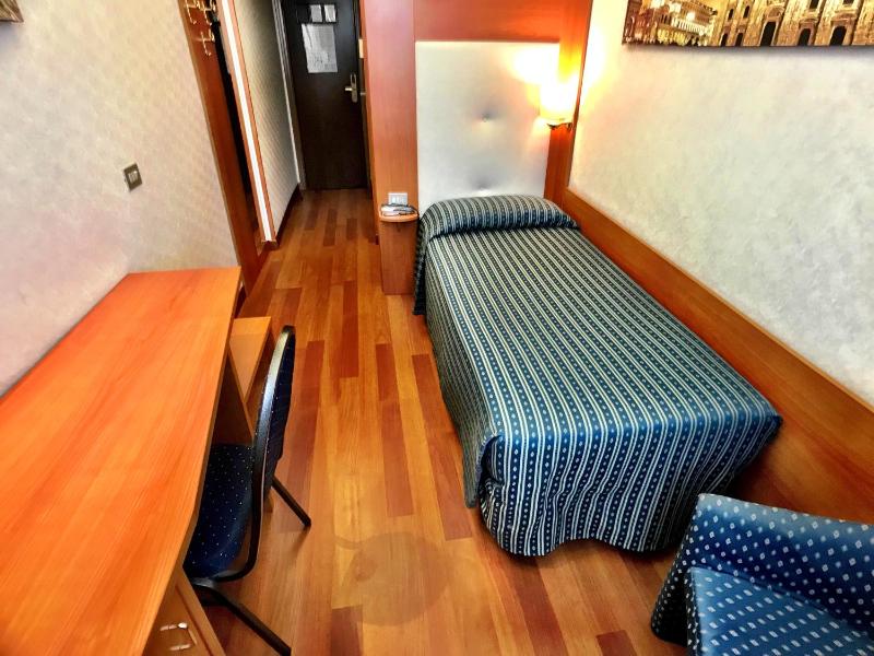 Single Room image 1