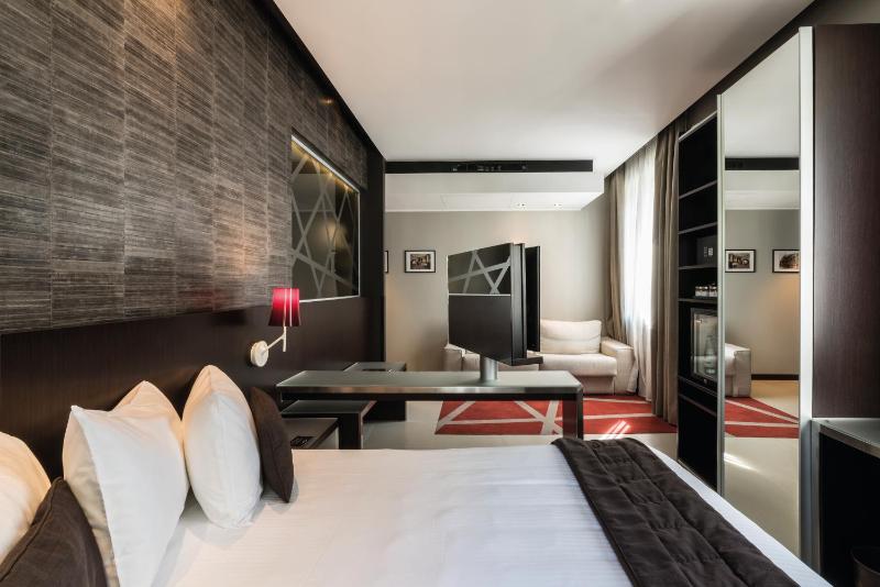 Junior Suite image 3