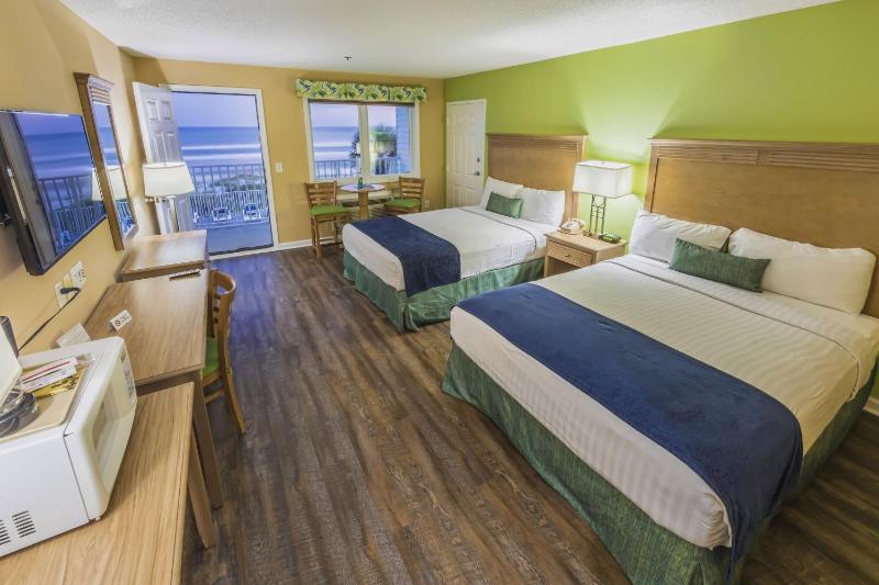 Queen Room with Ocean View image 2