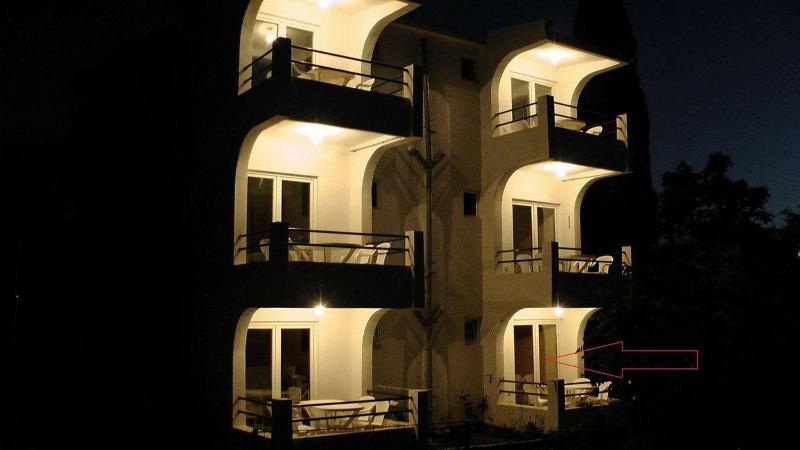 Studio Apartment image 4