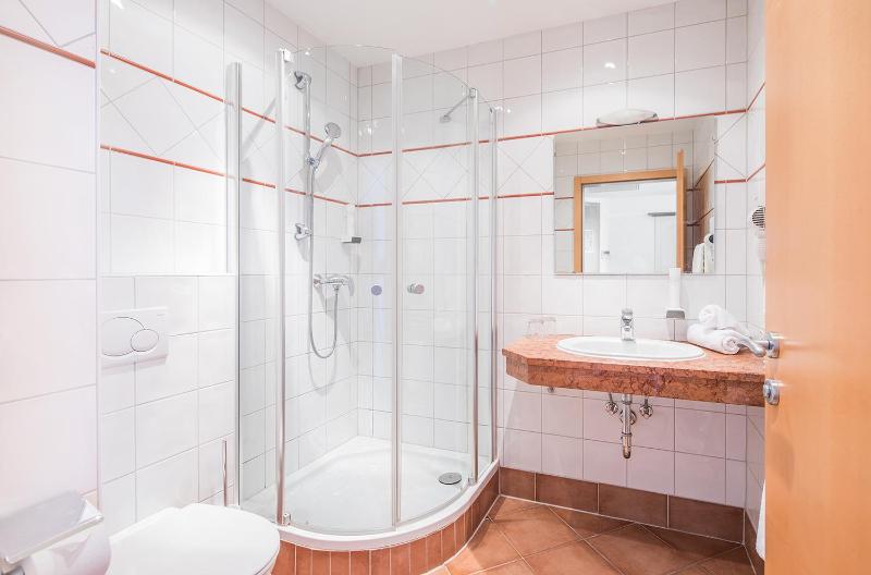 Standard Double Room image 1