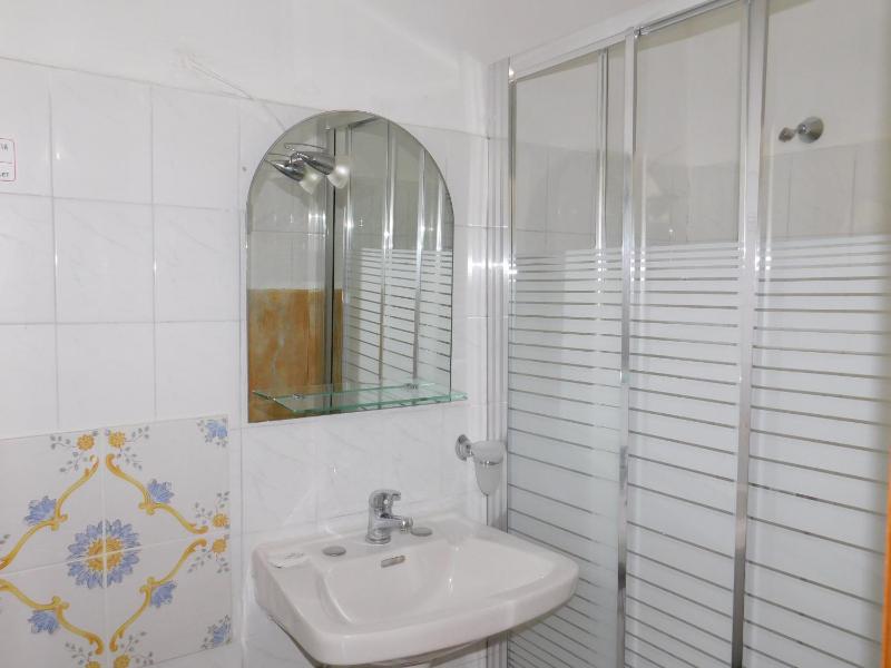 Studio with Sea View image 3