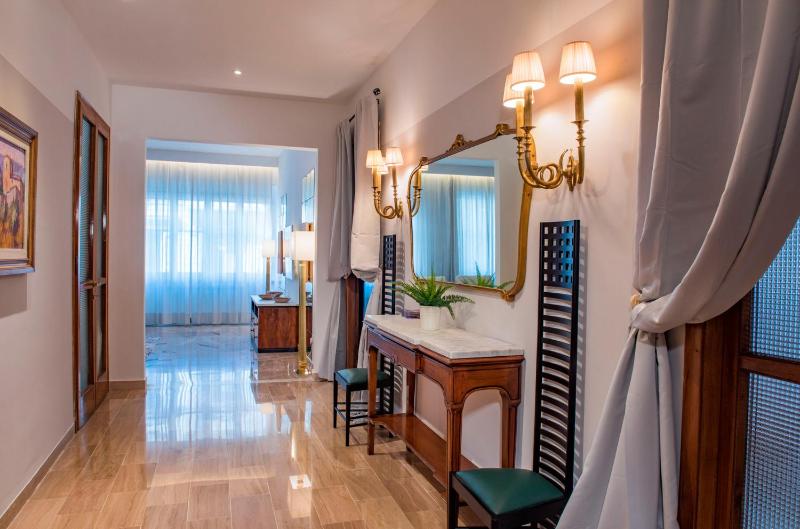 La Galerie Luxury Apartment by Mamo Florence - image 6