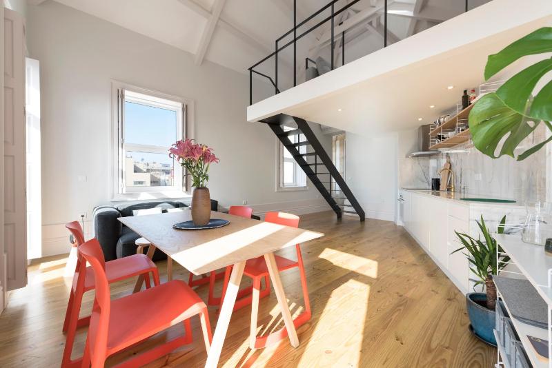 BmyGuest - Porto Design Central Apartment - image 14