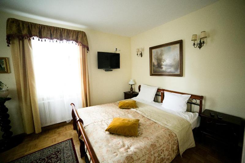 Triple Room image 4