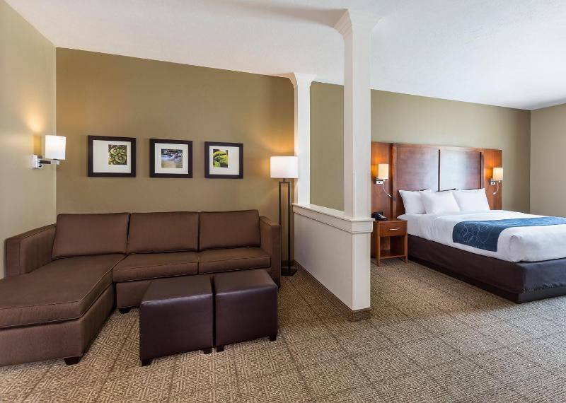 King Suite - Disability Access/Non-Smoking image 1
