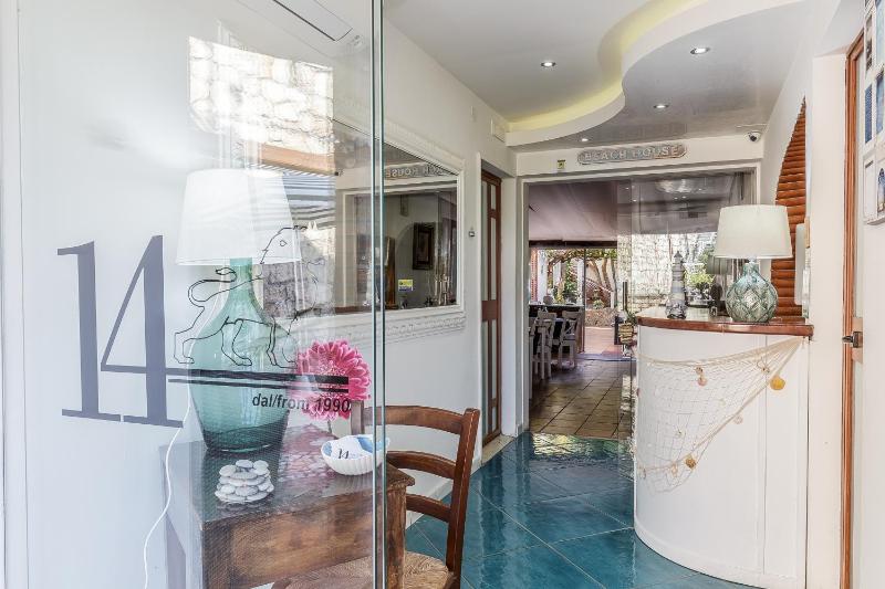 Superior Double Room with panoramic terrace image 4
