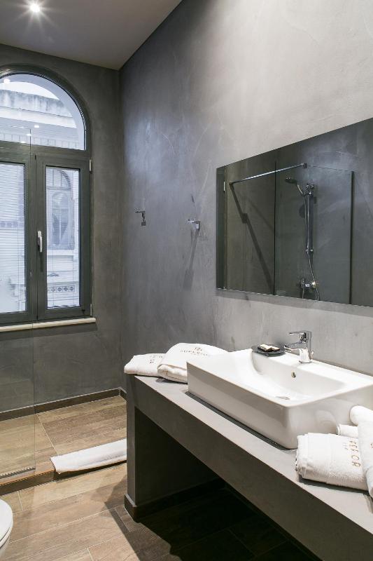 Premium Suite image 2