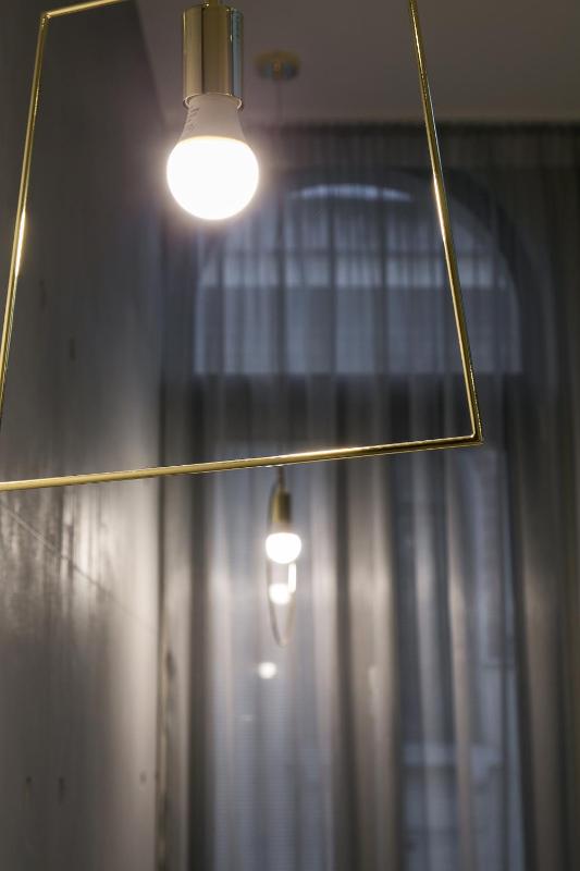 Standard Suite image 1