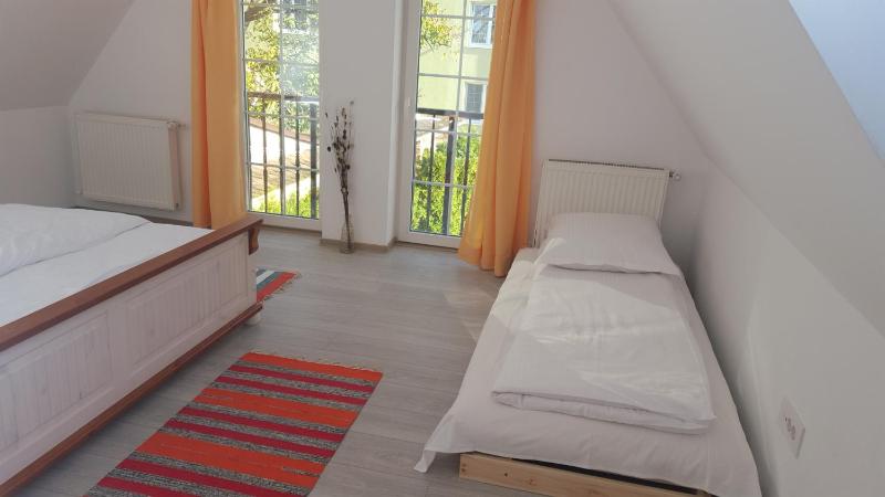 Apartment Schiller 3 - image 14