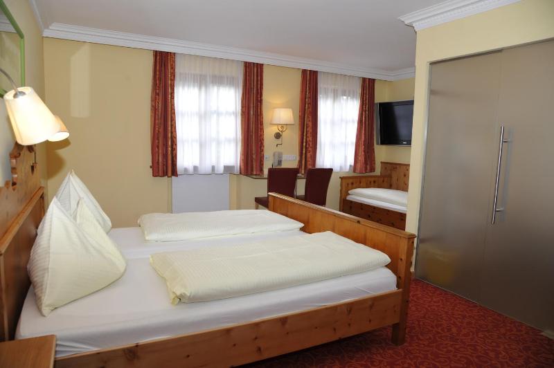 Triple Room image 1