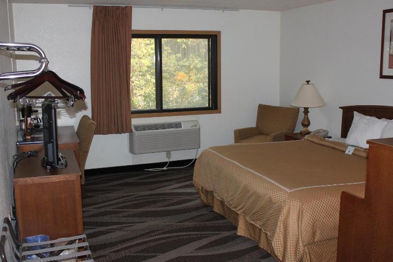King Room - Non-Smoking image 3