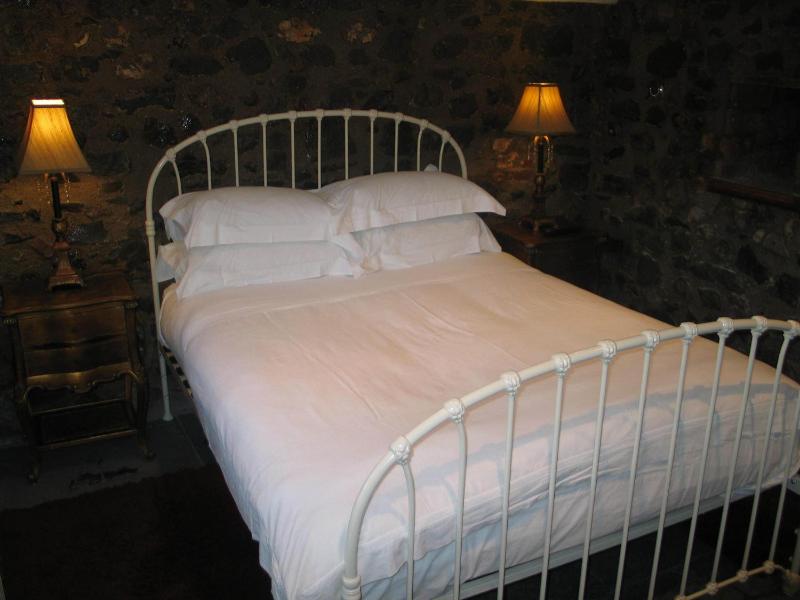 Small Single Room image 1