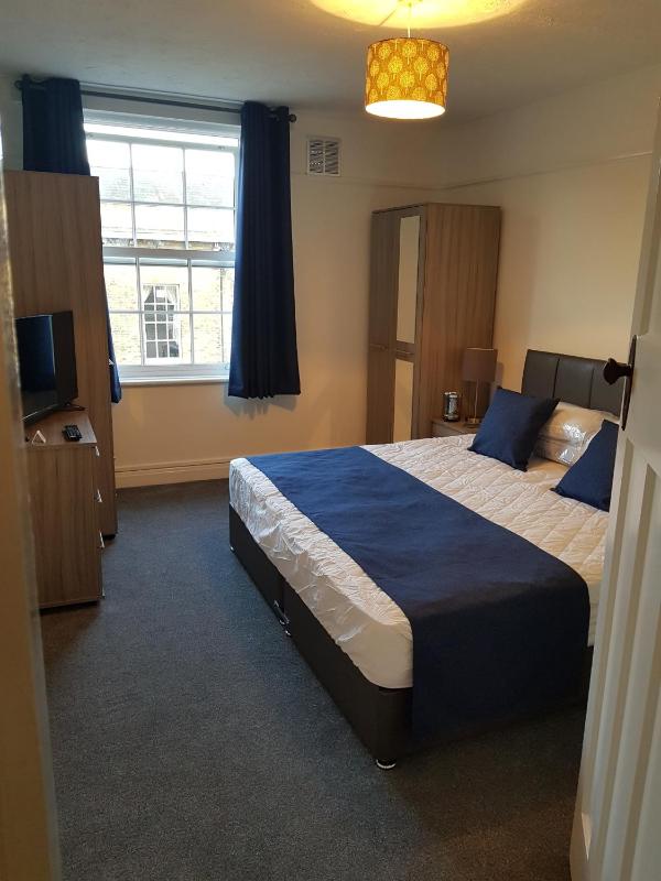 Two-Bedroom Apartment image 4
