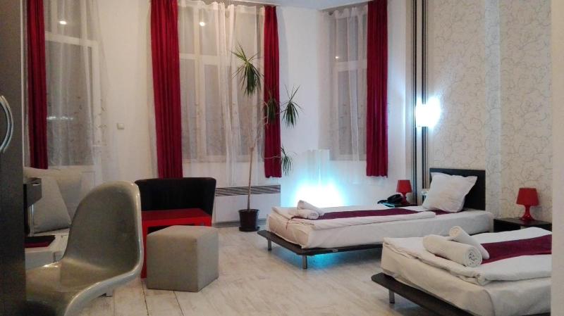 Scotty's Boutique Hotel - image 12