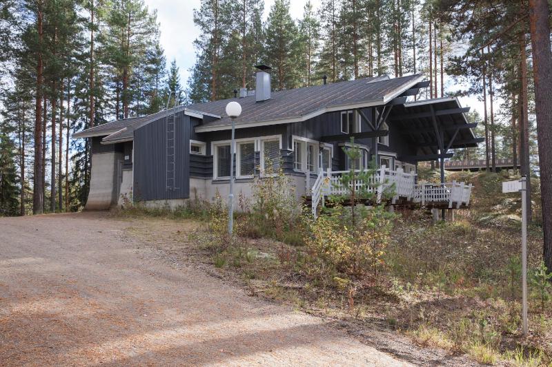 One-Bedroom Villa with Sauna image 2