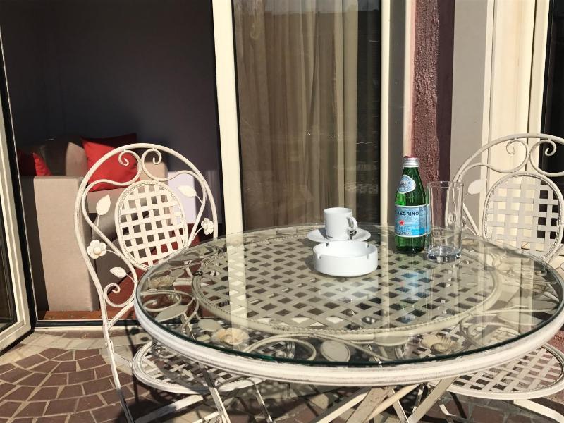 Premium Double Room - Free VIP package image 3
