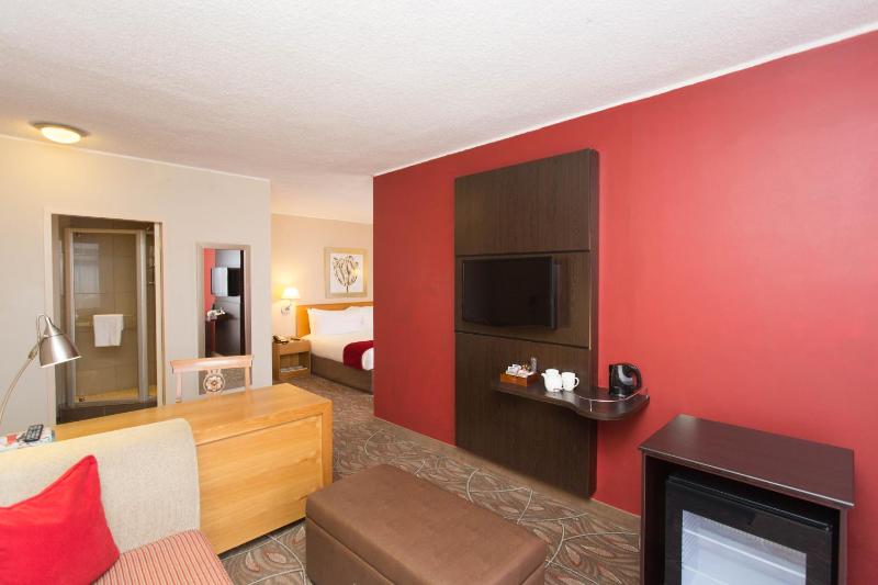 Executive King Room - Non-Smoking image 4