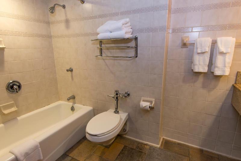 King Room image 4