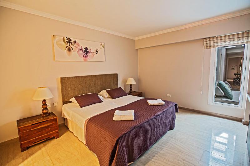 Leana Front Line Villa - image 15